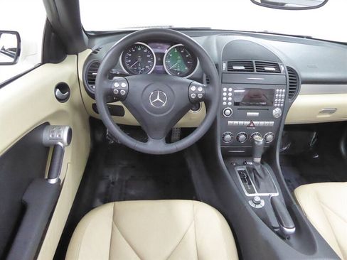 Used 2007 Mercedes-Benz SLK 350 image 18