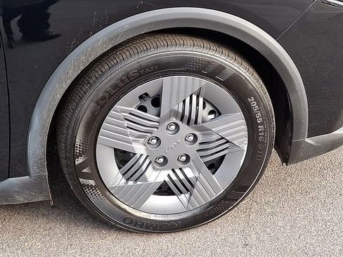 Used 2025 Kia K4 LX image 10