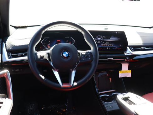 Used 2024 BMW X2 xDrive28i image 10