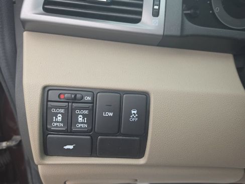 Used 2014 Honda Odyssey EX-L image 19