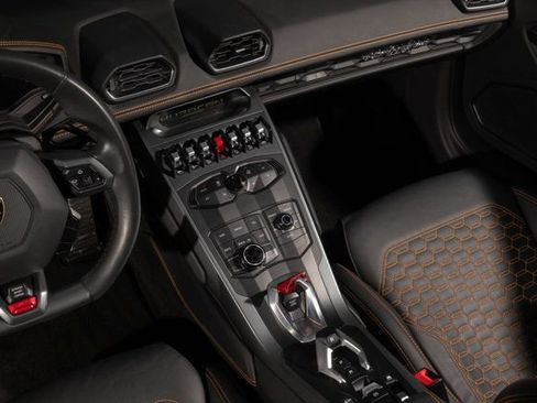 Used 2019 Lamborghini Huracan LP 580-2 image 14