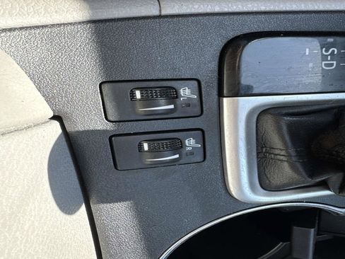 Used 2018 Toyota Highlander XLE image 23