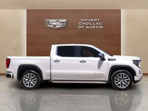 Used 2023 GMC Sierra 1500 Denali w/ Denali Reserve Package AWD/4WD image 5