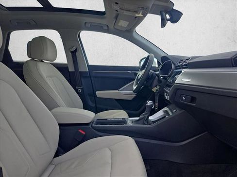 Used 2025 Audi Q3 2.0T Premium image 20