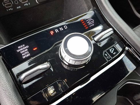 Used 2022 Jeep Grand Cherokee L Overland image 18