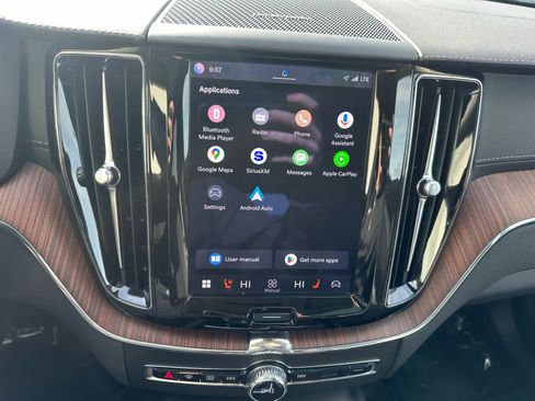 Used 2023 Volvo XC60 B5 Ultimate w/ Climate Package image 23