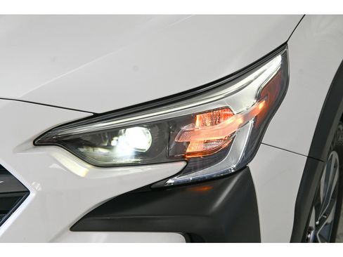 Used 2023 Subaru Outback Touring AWD/4WD image 24