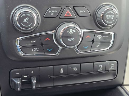 Used 2017 RAM 1500 Big Horn AWD/4WD image 28