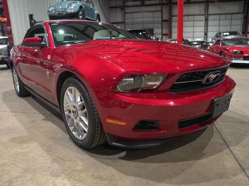 Used 2012 Ford Mustang Premium image 24