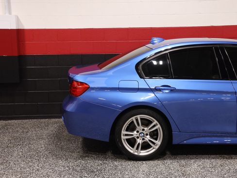 Used 2015 BMW 328i xDrive Sedan AWD/4WD image 5