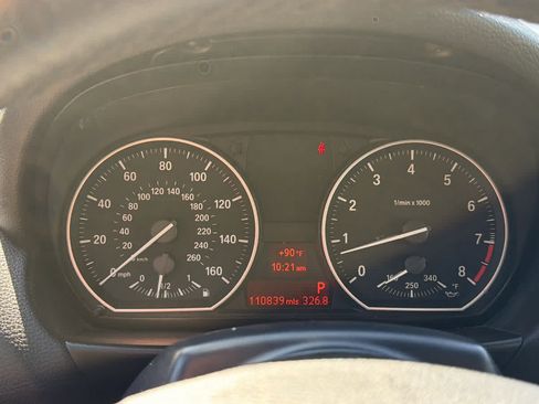 Used 2008 BMW 135i Convertible RWD image 11