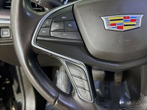 Used 2018 Cadillac XT5 Luxury w/ Driver Awareness Package image 14