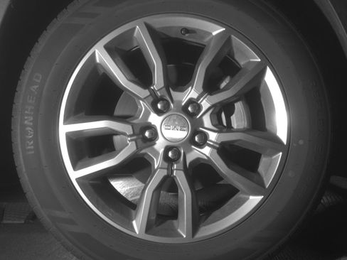 Used 2024 GMC Terrain SLT image 13