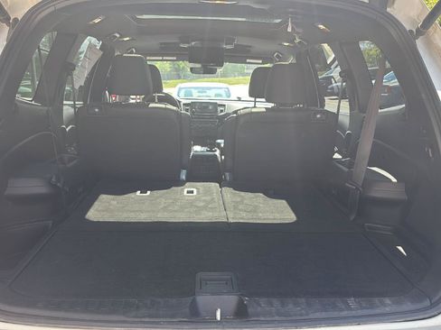 Used 2021 Honda Pilot Black Edition image 23