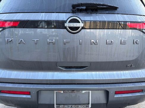 New 2026 Nissan Pathfinder SL FWD image 10