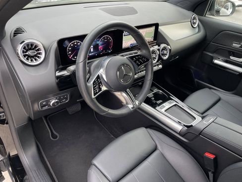 Certified 2025 Mercedes-Benz GLA 250 image 19