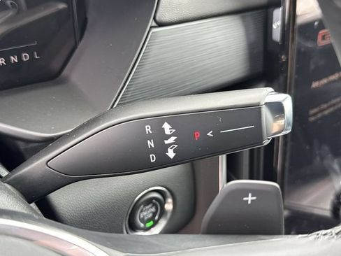 New 2026 GMC Acadia Elevation w/ Elevation Premium Package FWD image 17