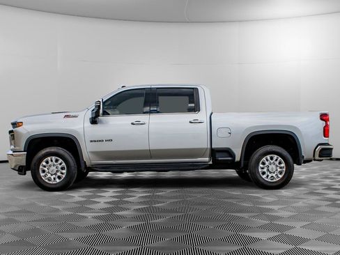 Used 2020 Chevrolet Silverado 3500 LTZ w/ LTZ Plus Package AWD/4WD image 4