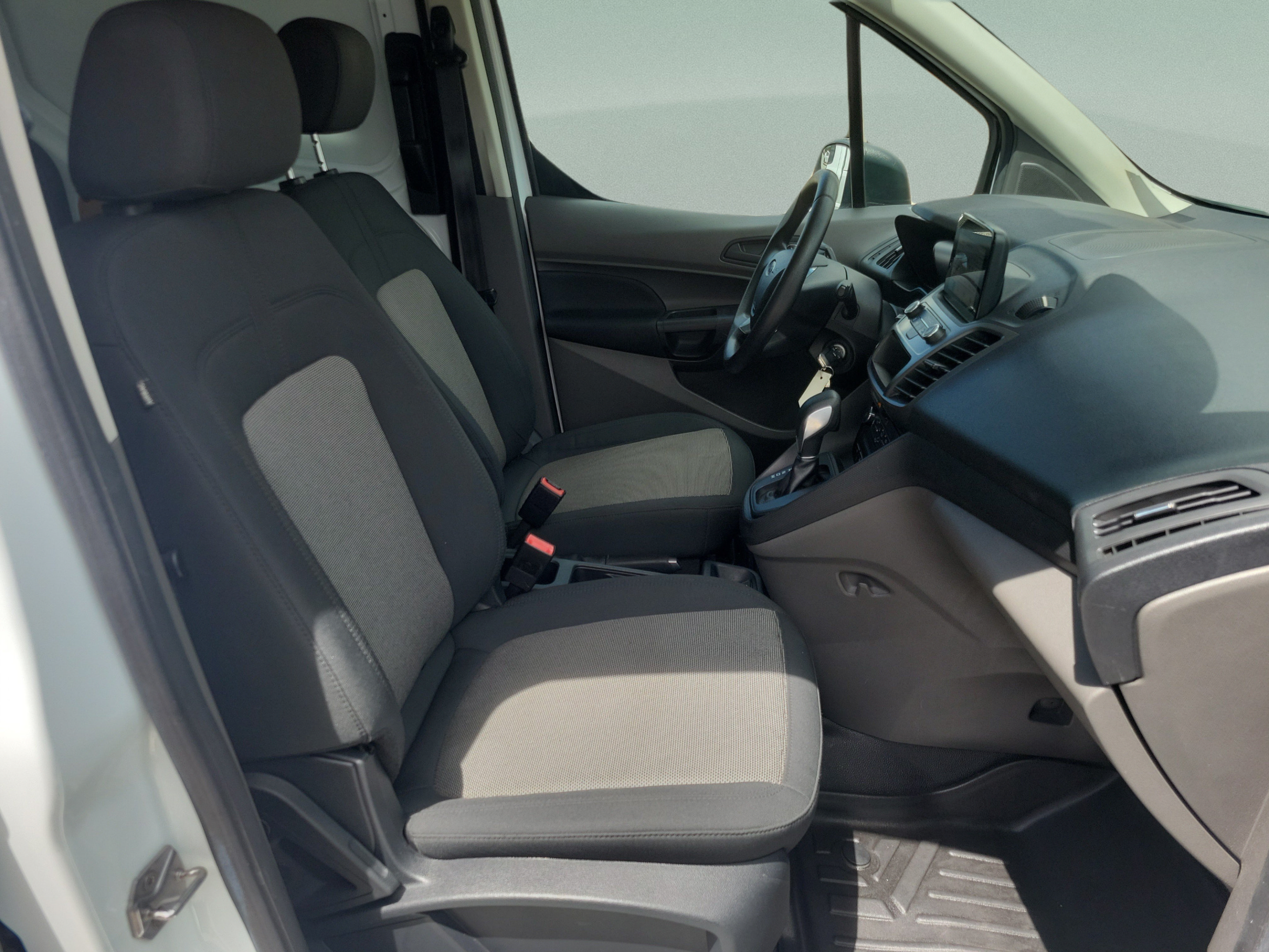 Used 2019 Ford Transit Connect XL FWD image 29