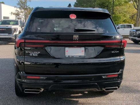 Used 2025 Buick Enclave Sport Touring w/ Super Cruise Package image 7