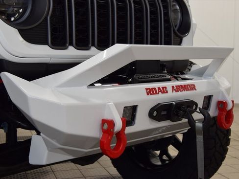 Used 2025 Jeep Wrangler Rubicon w/ XTREMEE 35" Tire Package image 11