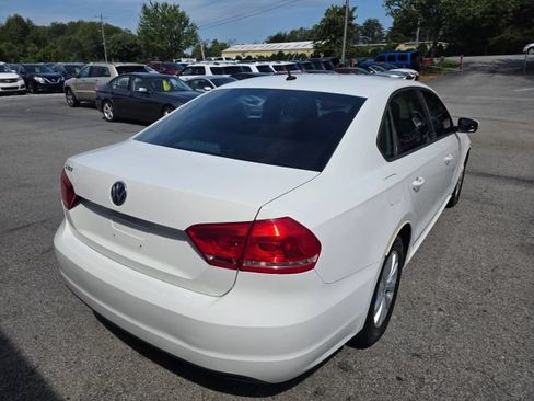 Used 2013 Volkswagen Passat 2.5 S FWD image 5
