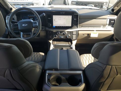 New 2026 Ford F450 Platinum w/ Platinum Plus Package image 12