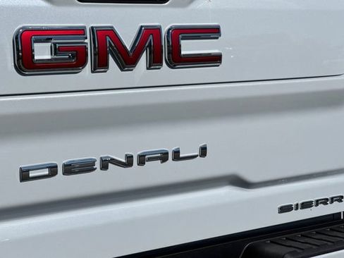 New 2026 GMC Sierra 2500 Denali w/ Denali Reserve Package image 33