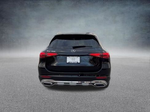 Used 2024 Mercedes-Benz GLC 300 image 8