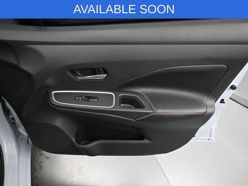 Used 2025 Nissan Versa SR w/ Trunk Package FWD image 32