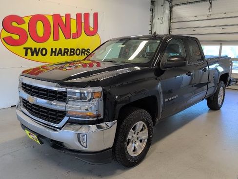 Used 2018 Chevrolet Silverado 1500 LT w/ All Star Edition AWD/4WD image 1
