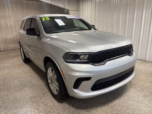Used 2025 Dodge Durango GT AWD/4WD image 3