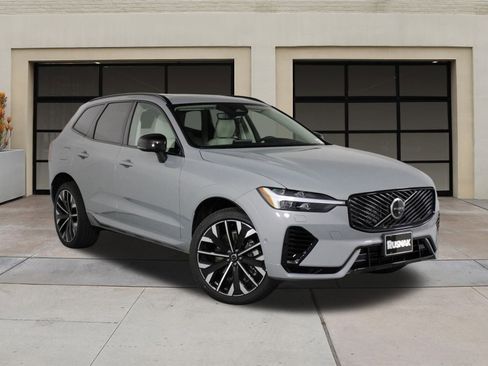 New 2026 Volvo XC60 T8 Ultra w/ Protection Package Premier AWD/4WD image 19