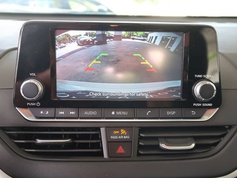Used 2023 Nissan Altima 2.5 S FWD image 23