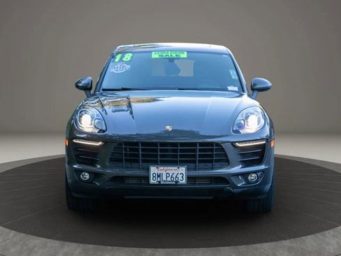 Used 2018 Porsche Macan Sport Edition image 2