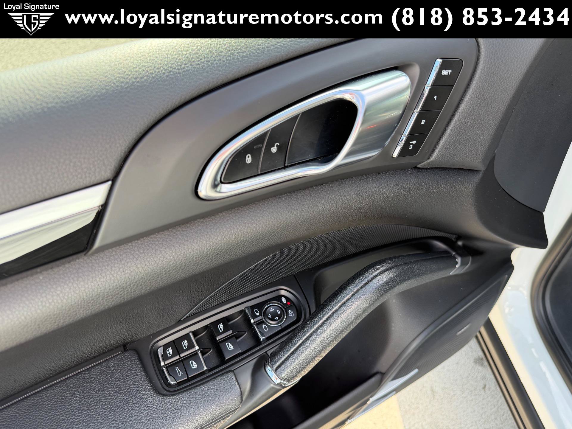 Used 2014 Porsche Cayenne Platinum Edition AWD/4WD image 20