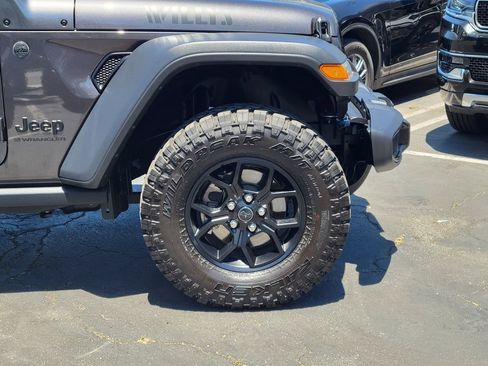 Used 2025 Jeep Wrangler Unlimited Sport AWD/4WD image 26