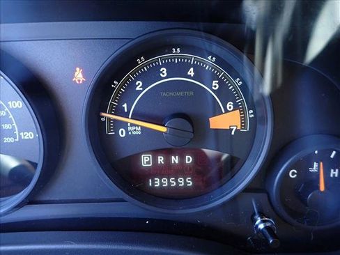 Used 2014 Jeep Patriot Latitude AWD/4WD image 21
