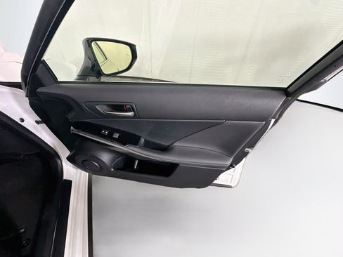 Used 2023 Lexus IS 300 w/ Comfort Package RWD image 31