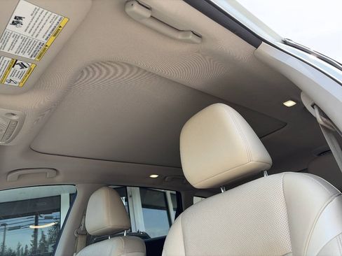 Used 2015 Nissan Murano Platinum w/ Platinum Technology Package AWD/4WD image 32