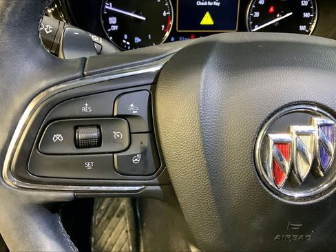 Used 2023 Buick Envision Essence image 24