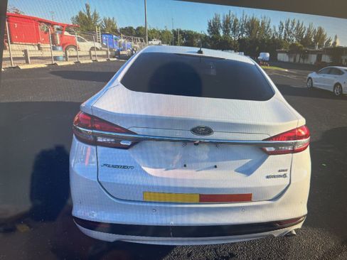 Used 2018 Ford Fusion SE w/ Equipment Group 602A image 13