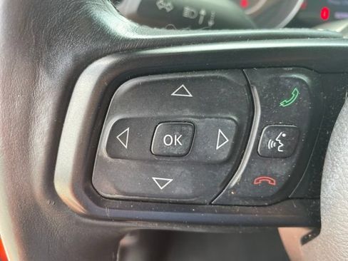 Used 2018 Jeep Wrangler Unlimited Sport S AWD/4WD image 32