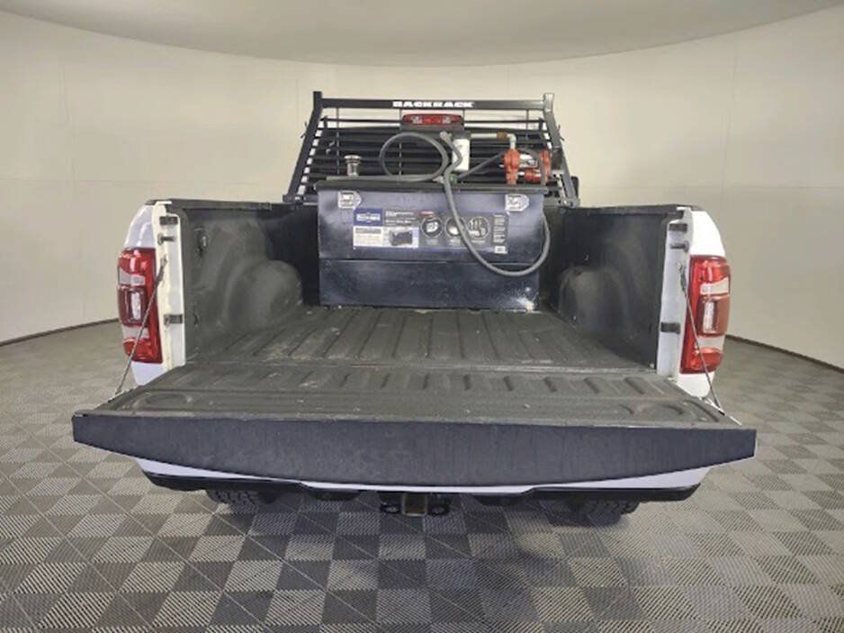 Used 2023 RAM 2500 Laramie AWD/4WD image 9