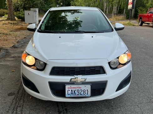 Used 2013 Chevrolet Sonic LS FWD image 8