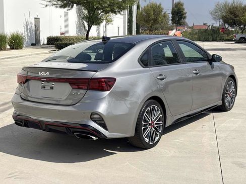 Used 2022 Kia Forte GT FWD image 3
