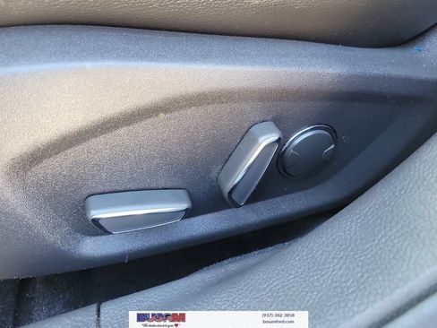 Used 2016 Ford Fusion SE w/ Equipment Group 202A FWD image 15
