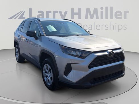 Used 2020 Toyota RAV4 LE w/ All Weather Liner Package AWD/4WD image 7