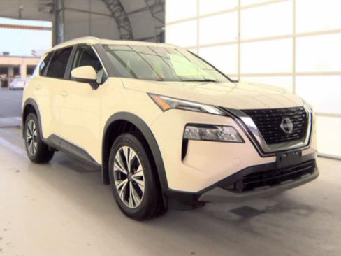 Used 2023 Nissan Rogue SV w/ SV Premium B Package AWD/4WD image 3