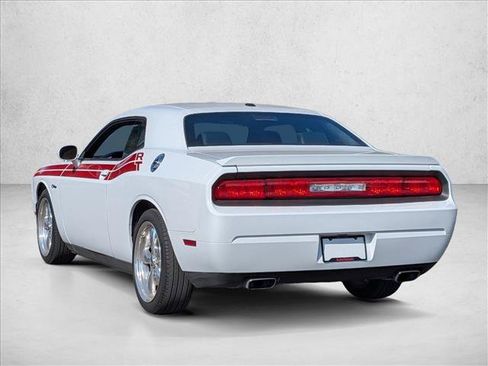 Used 2012 Dodge Challenger R/T RWD image 8